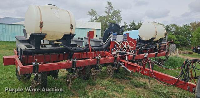 Image of Case IH 1200 equipment image 2