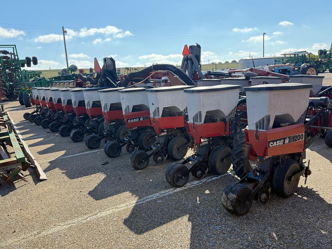 Image of Case IH 1200 Primary image