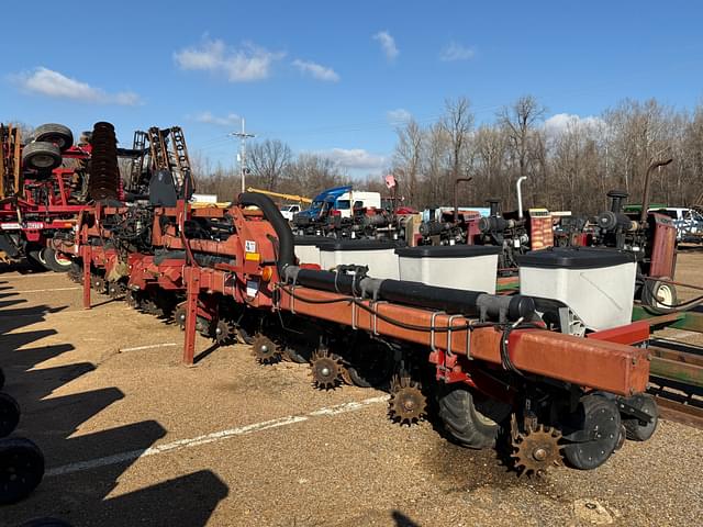 Image of Case IH 1200 equipment image 1