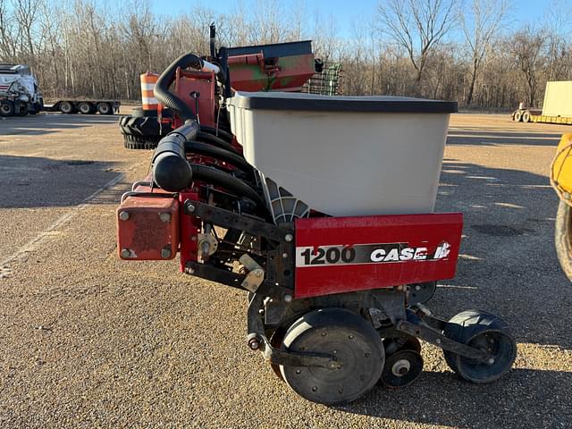 Image of Case IH 1200 equipment image 1