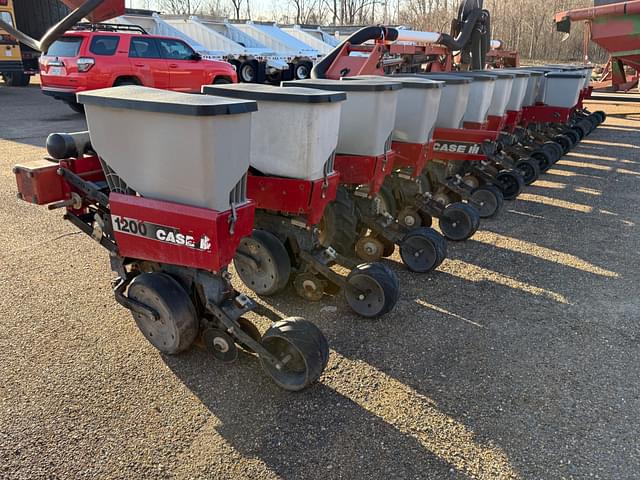 Image of Case IH 1200 equipment image 2