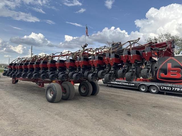 Image of Case IH 1200 equipment image 1