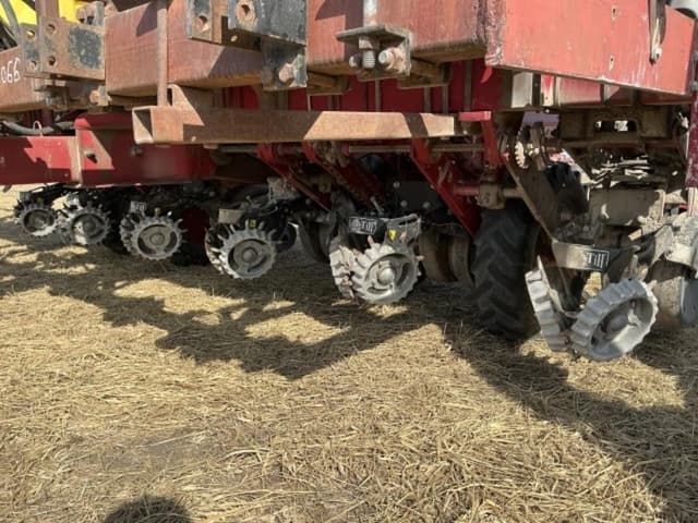 Image of Case IH 1200 equipment image 4