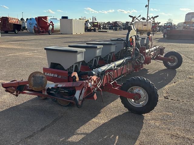 Image of Case IH 1210 equipment image 3