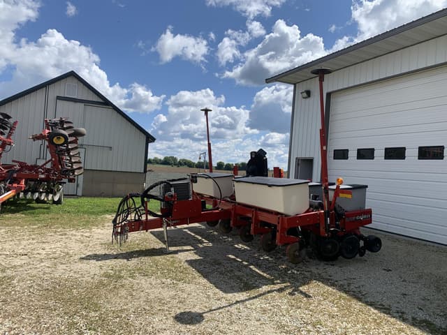 Image of Case IH 1220 equipment image 1
