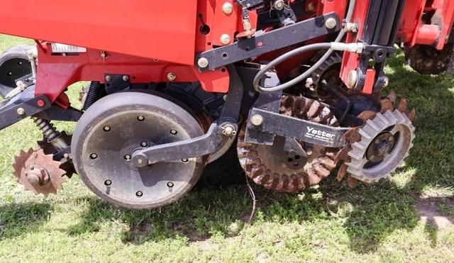 Image of Case IH 1220 equipment image 2