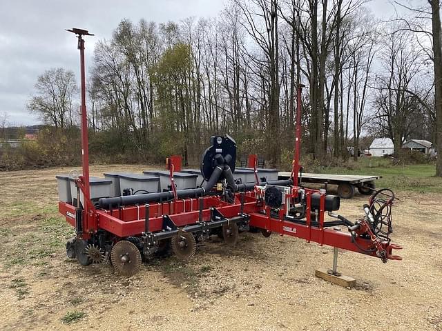 Image of Case IH 1220 equipment image 1