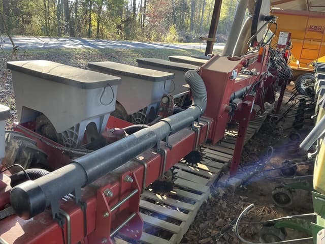 Image of Case IH 1230 equipment image 1