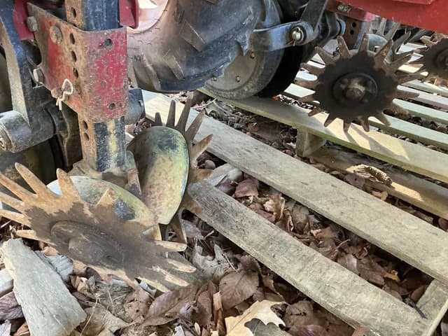 Image of Case IH 1230 equipment image 3