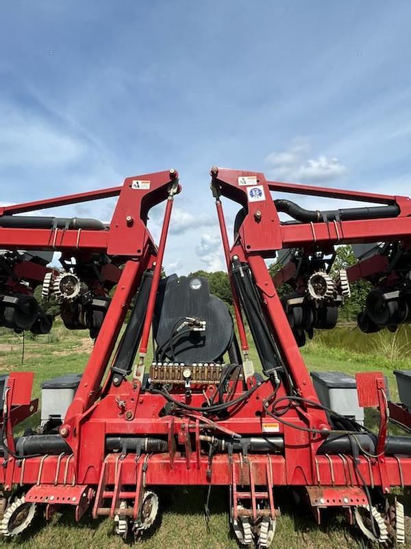 Image of Case IH 1230 equipment image 3