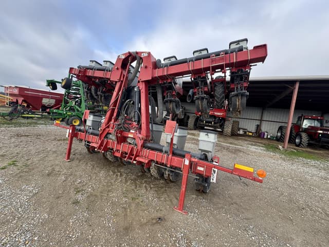 Image of Case IH 1230 equipment image 1