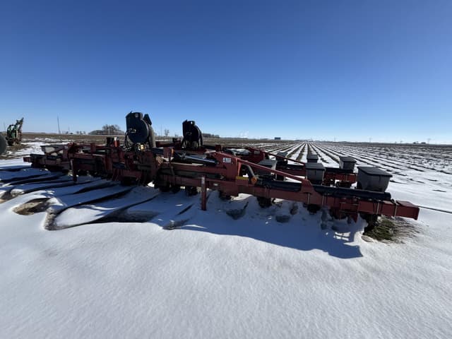Image of Case IH 1230 equipment image 2