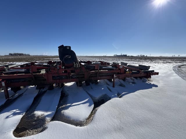 Image of Case IH 1230 equipment image 4