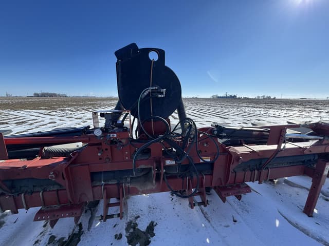 Image of Case IH 1230 equipment image 1