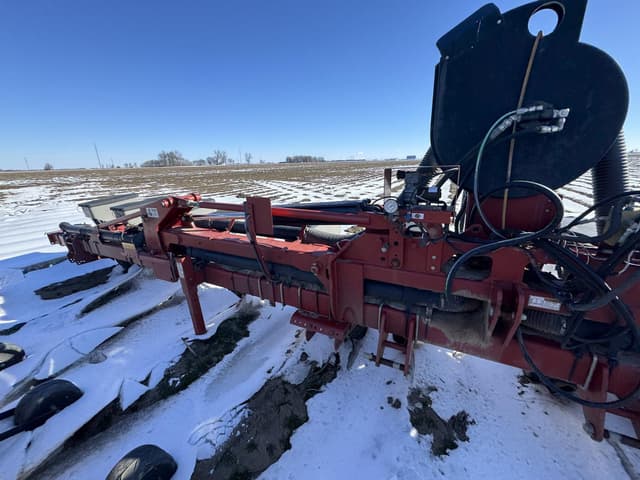 Image of Case IH 1230 equipment image 4