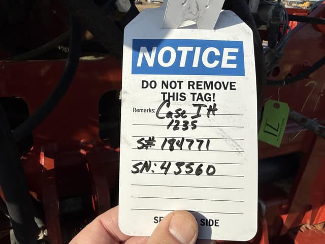 Image of Case IH 1235 equipment image 3