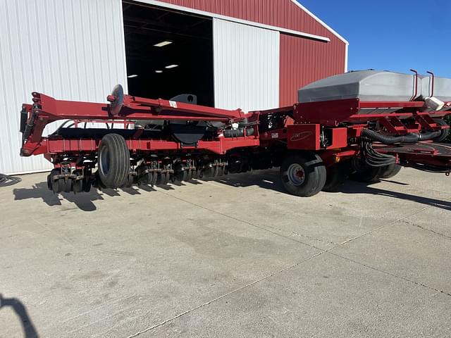 Image of Case IH 1240 equipment image 1