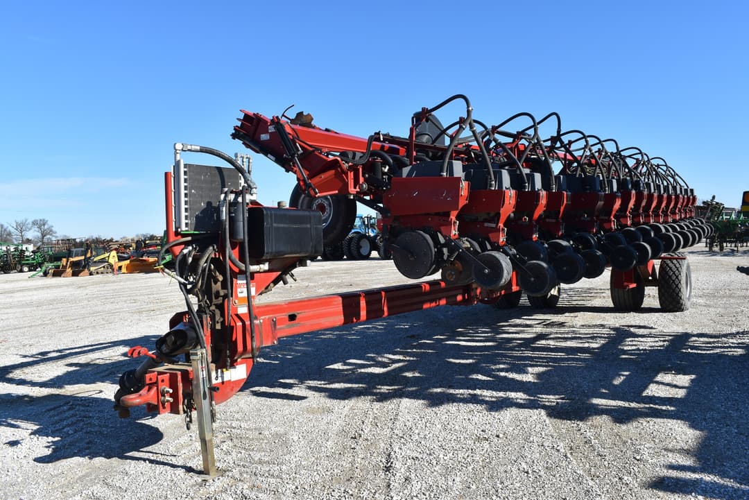 Image of Case IH 1240 Primary image