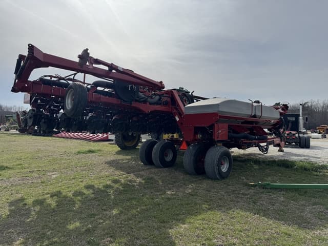 Image of Case IH 1240 equipment image 2