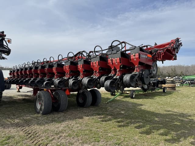 Image of Case IH 1240 equipment image 3