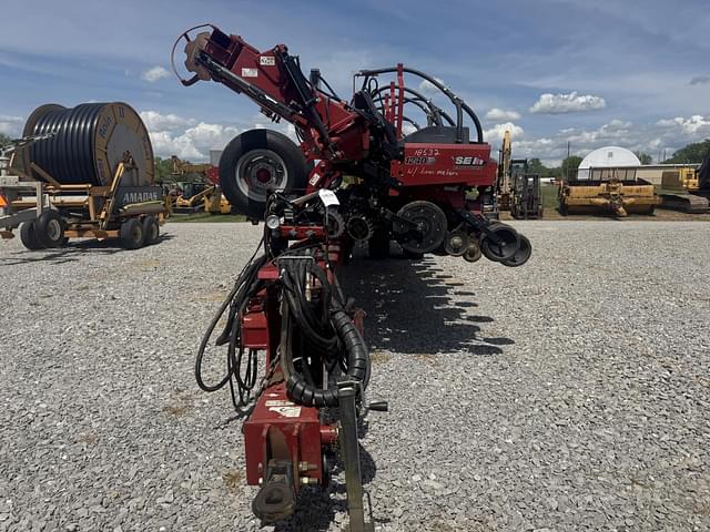 Image of Case IH 1240 equipment image 1