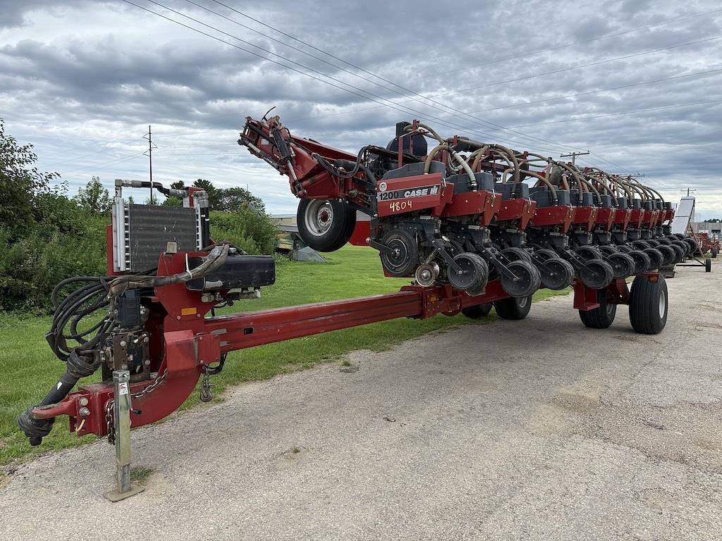 Image of Case IH 1240 Primary image