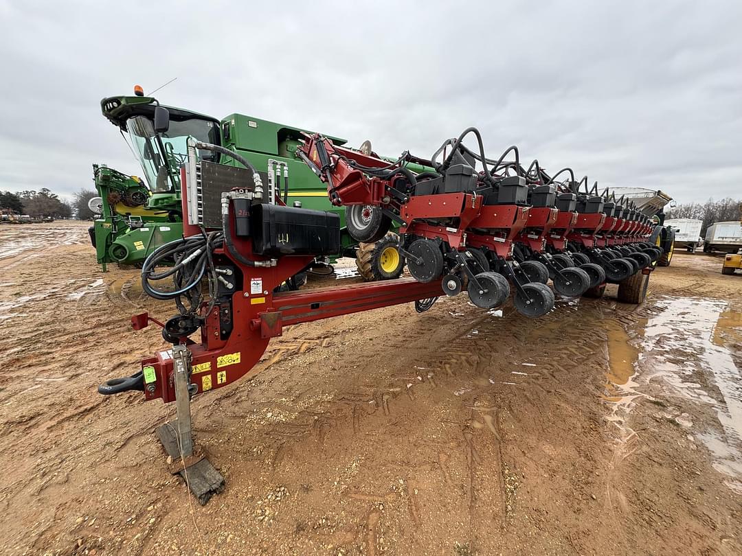 Image of Case IH 1245 Primary image