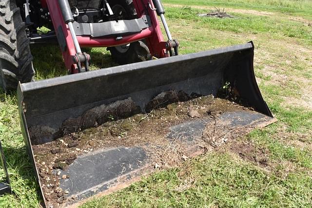 Image of Case IH Maxxum 125 equipment image 3