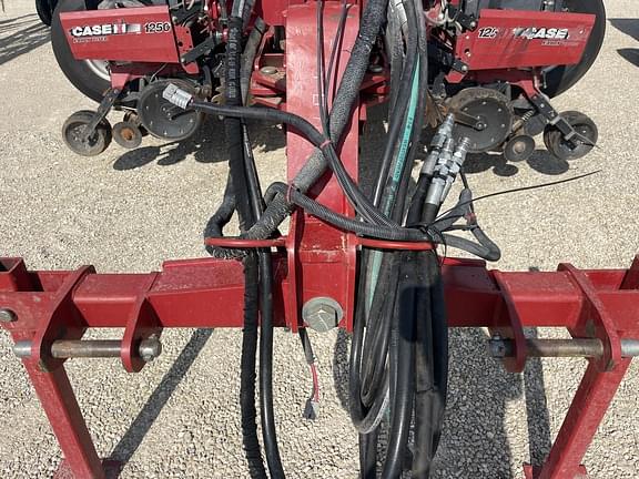 Image of Case IH 1250 equipment image 2