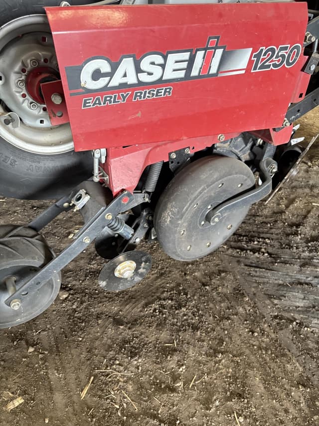 Image of Case IH Early Riser 1250 equipment image 2