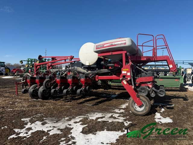 Image of Case IH 1250 equipment image 2