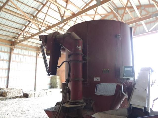 Image of Case IH 1250 equipment image 4