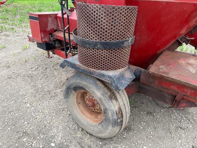 Image of Case IH 1250 equipment image 4