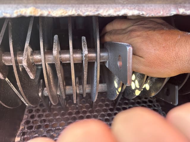 Image of Case IH 1250 equipment image 4