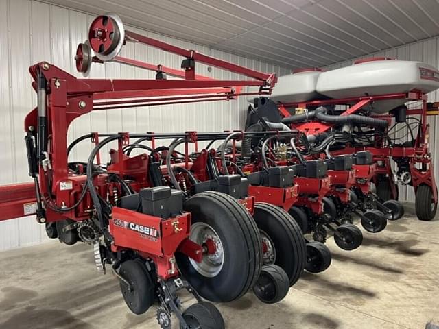 Image of Case IH 1250 equipment image 1