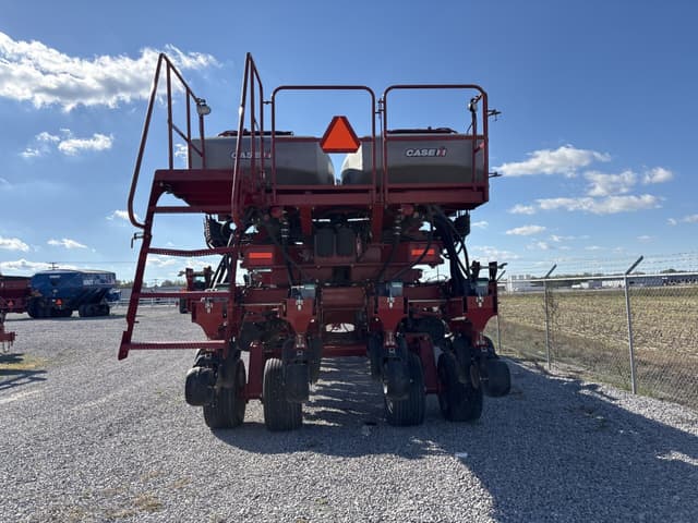 Image of Case IH 1260 equipment image 3