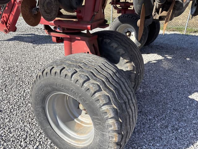 Image of Case IH 1260 equipment image 4