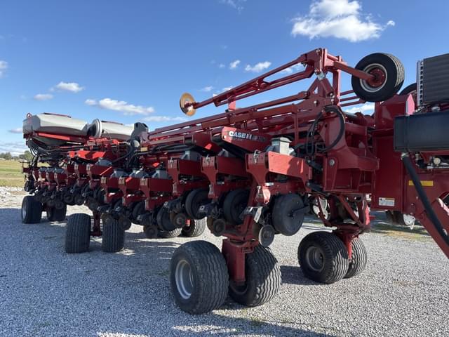 Image of Case IH 1260 equipment image 1