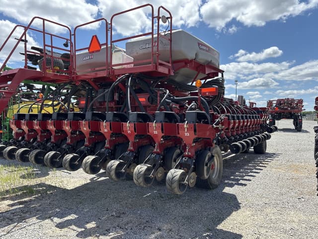 Image of Case IH 1260 equipment image 2