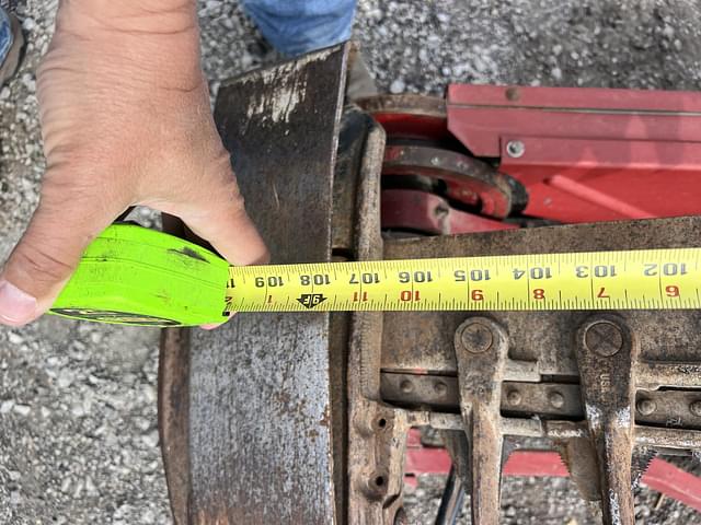 Image of Case IH 1300 equipment image 3