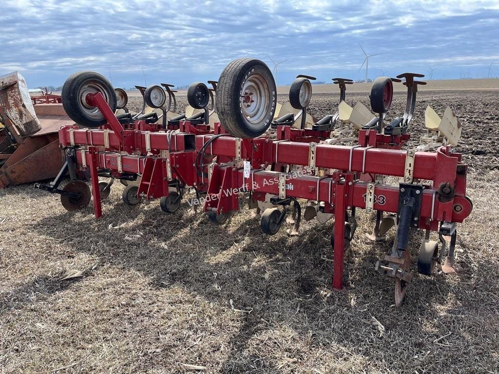 Main image Case IH 133