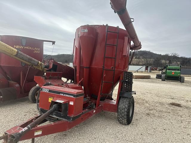 Image of Case IH 1350 equipment image 4