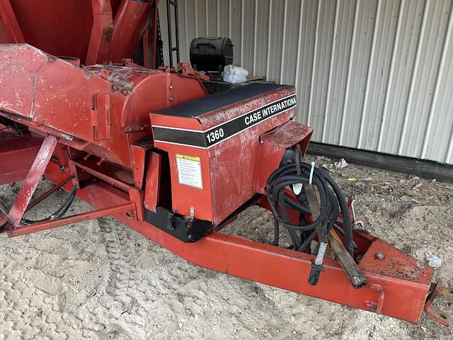 Image of Case IH 1360 equipment image 4