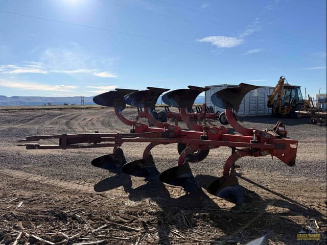 Image of Case IH 145 equipment image 4
