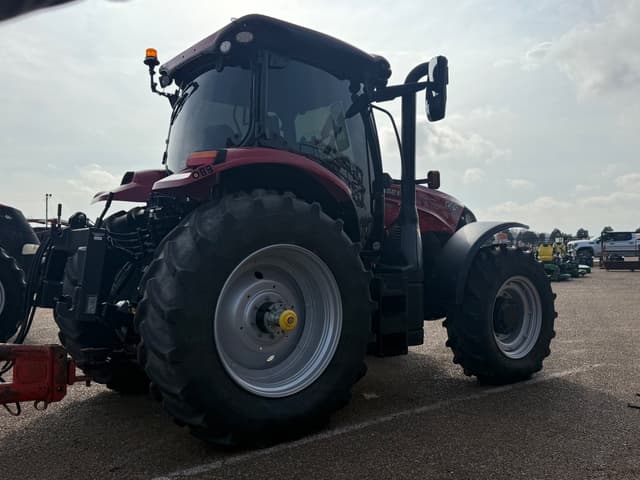 Image of Case IH Maxxum 145 equipment image 4