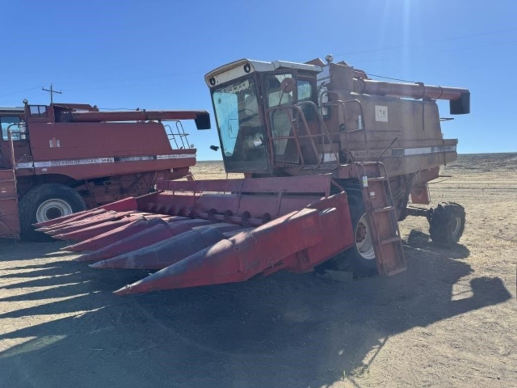 Case IH 1480 Equipment Image0