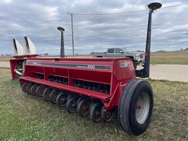 Image of Case IH 5100 equipment image 3