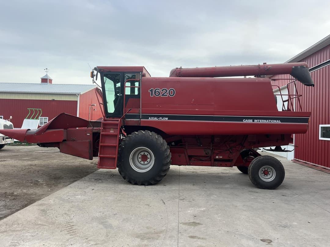 Image of Case IH 1620 Primary image