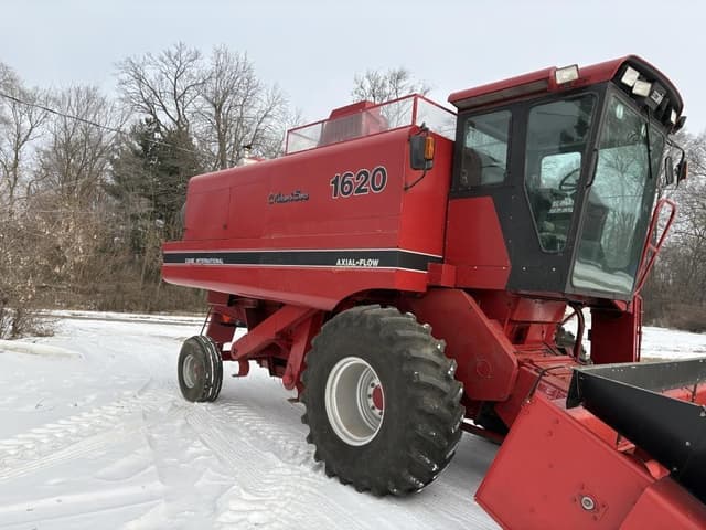 Image of Case IH 1620 equipment image 2