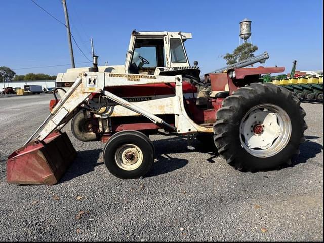 Image of International Harvester 656 equipment image 1